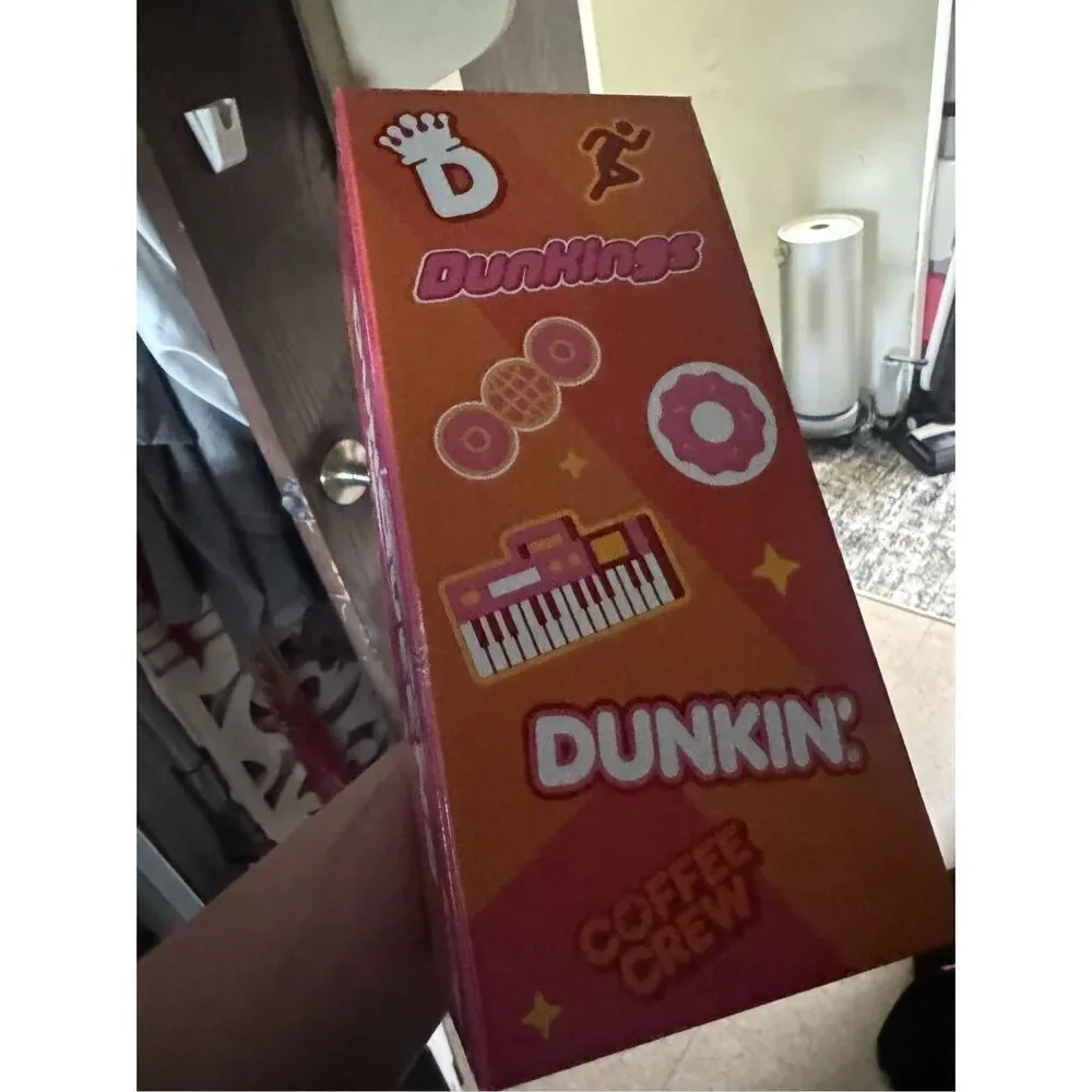 Dunkin donuts dunking dunqueen coffee cup tumbler reusable 4 pack nwt